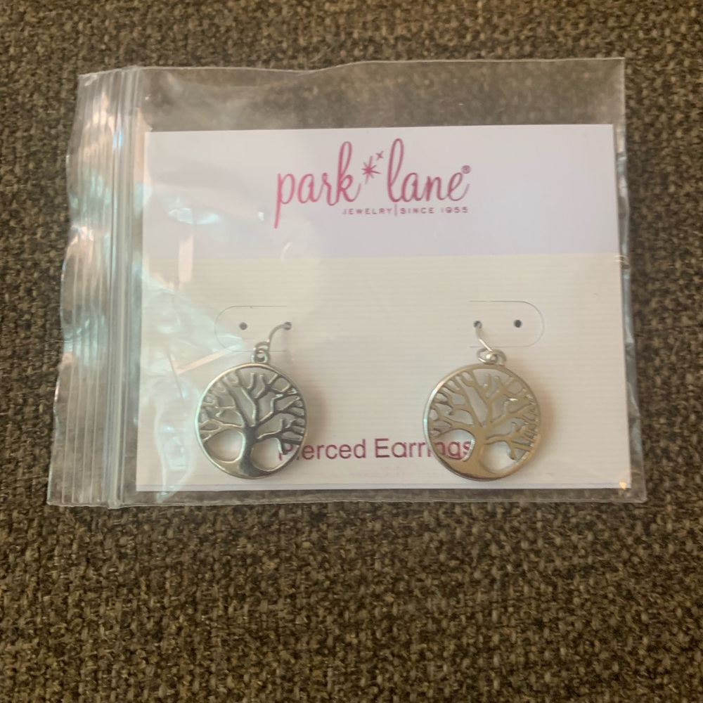 NWT Park Lane Sterling Silver Gwenyth Pierced Earrings Tree of Life